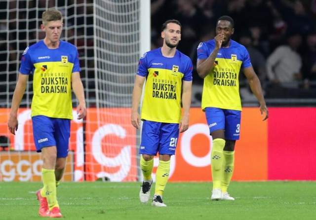 跻身16强 跻身16强