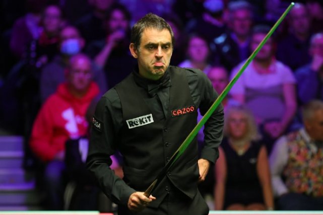 潭中的鹈鹕 潭中的鹈鹕