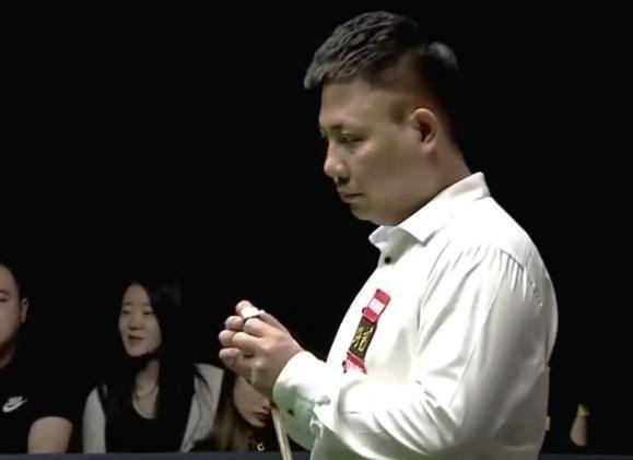持着稳定的 持着稳定的
